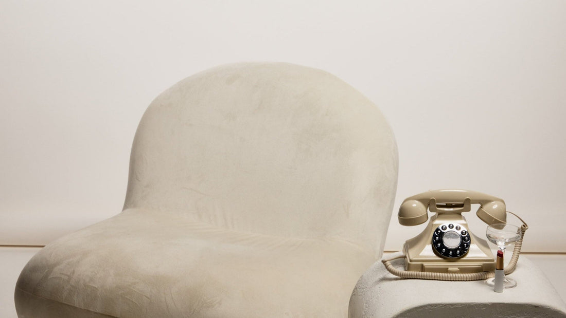 BEHIND THE CAMPAIGN. BISOU.