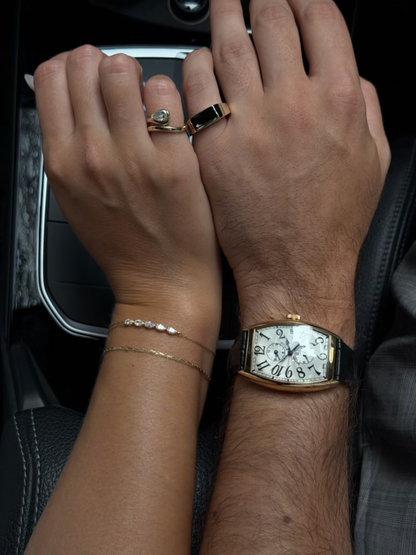 AXEL yellow gold signet