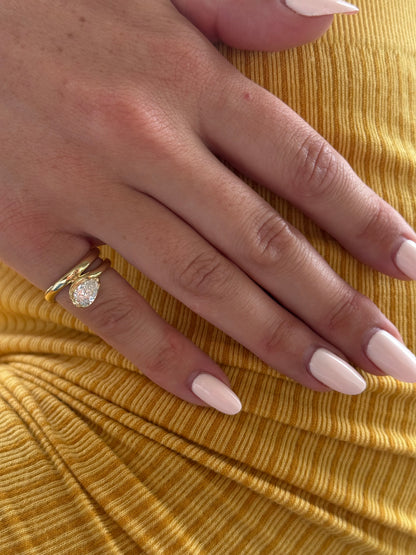 GLO yellow gold pinky ring